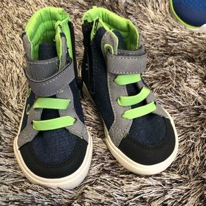 Cat & Jack size 5 sneakers